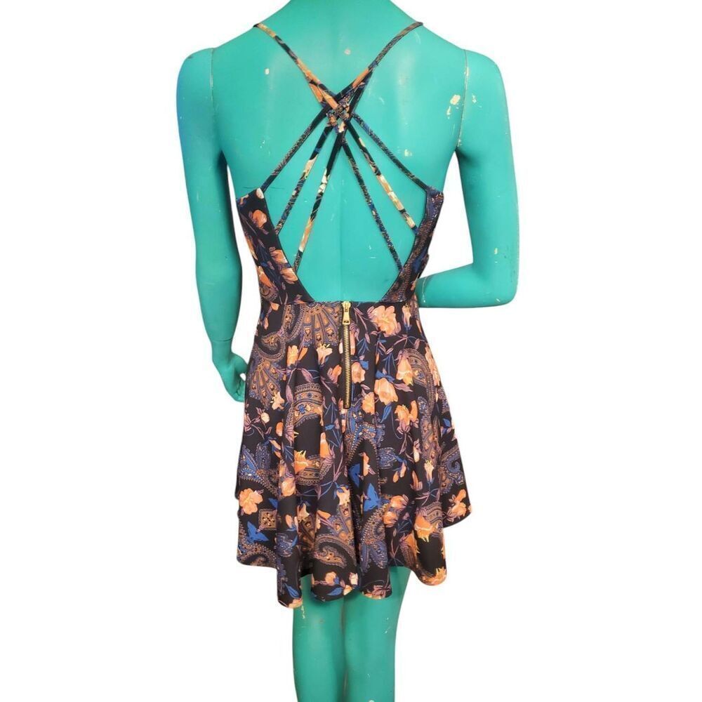 Women Bebe X Naven Black Floral Print Polyester Lined Cross Zip Back Dress Size - Picture 3 of 11